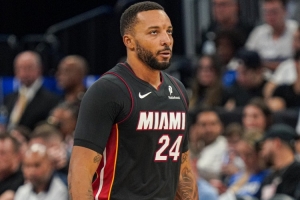 鲍威尔：我很欣赏这支球队的团队精神 我们有机会赢得很多胜利