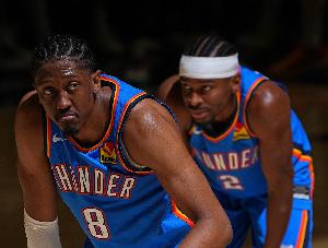 阿杰伊-米切尔：有杰伦威和亚历山大指导我很棒 这是一种优势