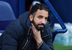 阿莫林：利桑德罗未准备好出战森林 马奎尔的情况还不明朗