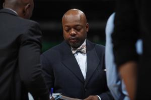 范埃克塞尔：很多人嘴上说曼巴精神 实际上根本没那种心态