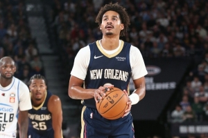 不予置评！普尔半场7中2&三分4中1拿9分5助攻 也出现3失误