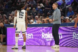 无任何鼓励&交流！Iko：莫兰特&伊萨洛沟通极少 队内氛围极度紧张