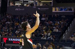 本赛季年薪1438万！阿夫迪亚最近3场场均30.6分9板6.3助